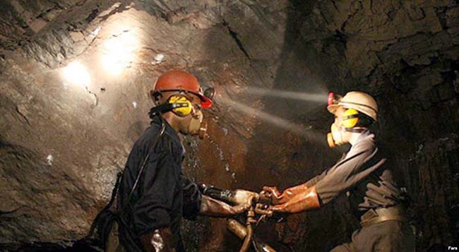 مایکل ملبن: ارزش استخراج  غیر قانونی معادن در افغانستان سالانه صد میلیون دالر است